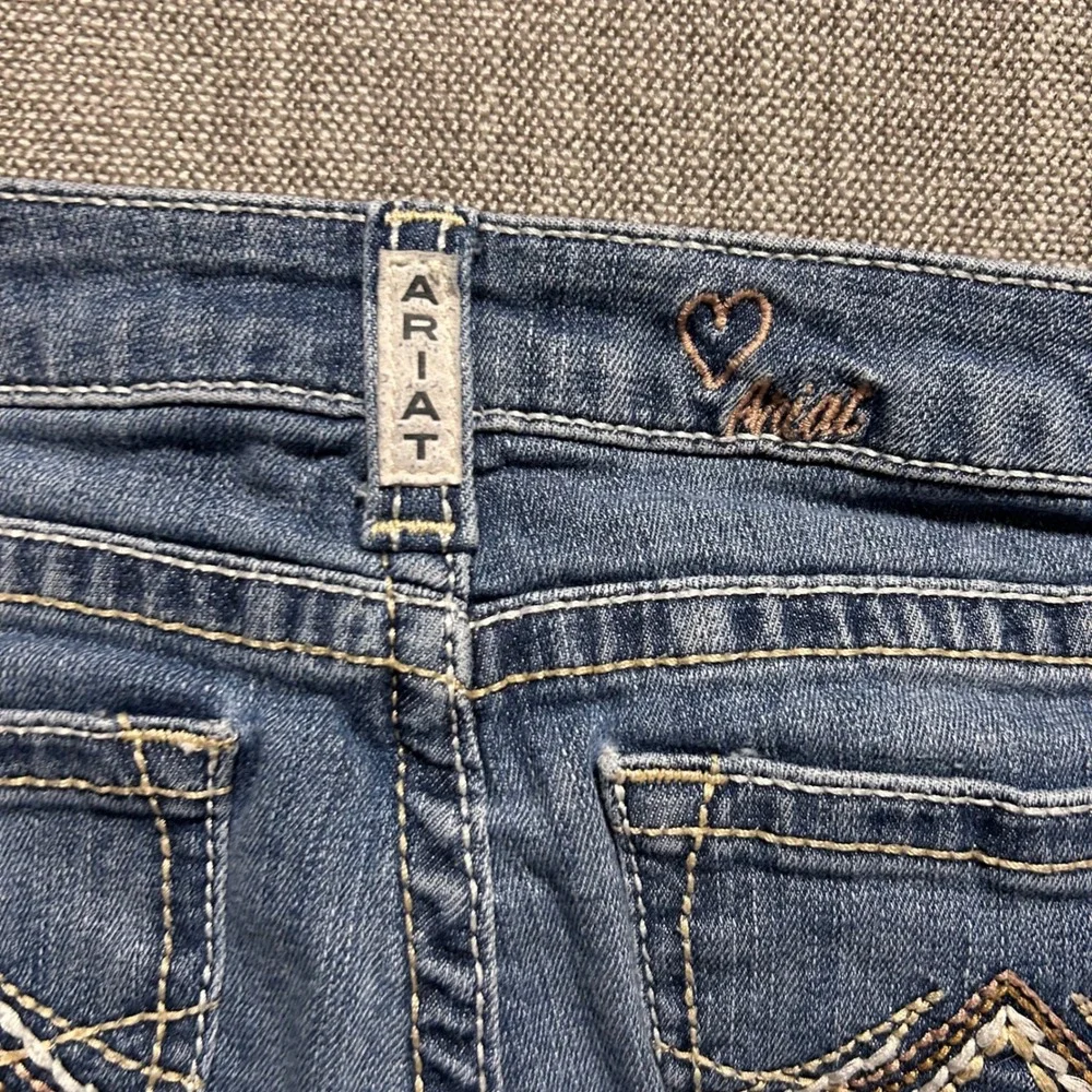 Ariat Real Denim Jeans Girls Size 10 Blue Bootcut Stretch Paisley Waistband